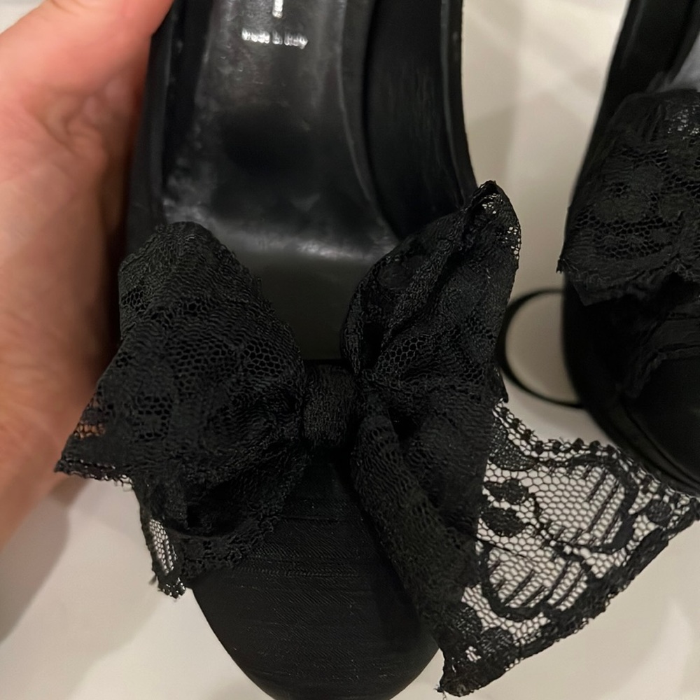 Casadei Beautiful Lace Bow Shoe - Picture 3 of 5
